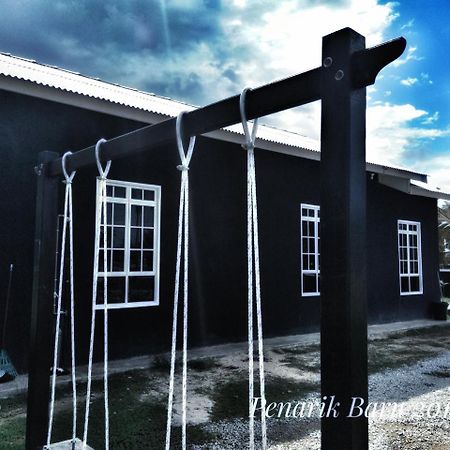 Penarik Baru Homestay كامبونج بيناريك المظهر الخارجي الصورة