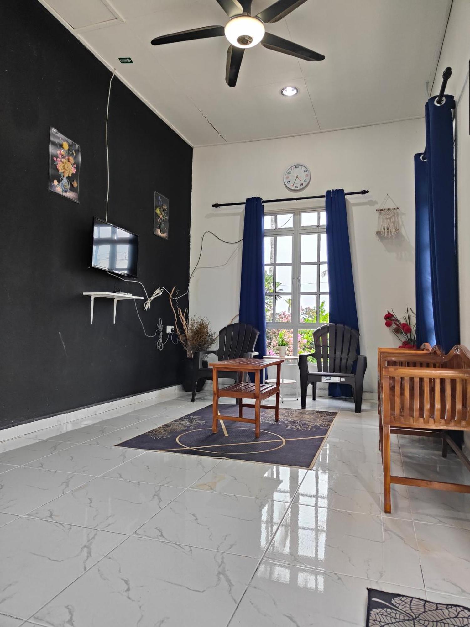 Penarik Baru Homestay كامبونج بيناريك المظهر الخارجي الصورة