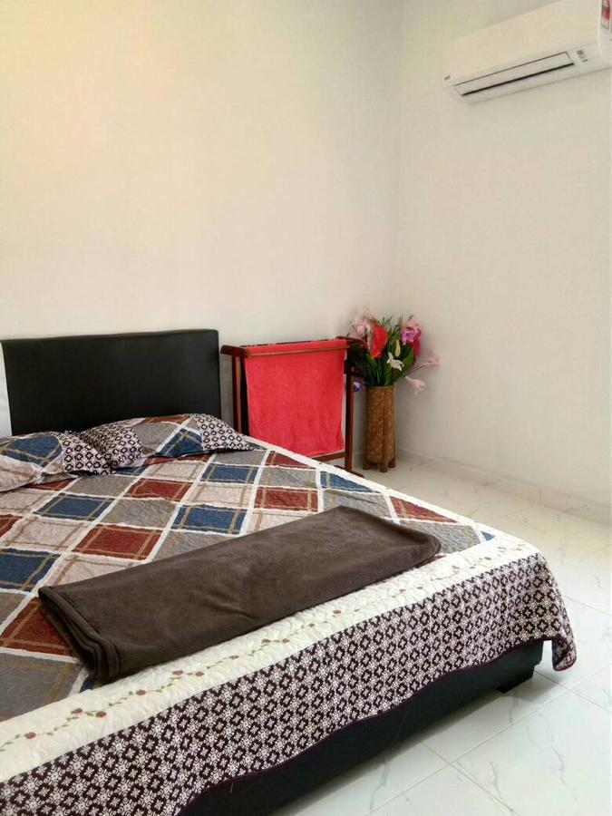 Penarik Baru Homestay كامبونج بيناريك المظهر الخارجي الصورة