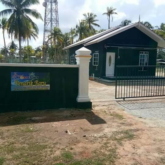 Penarik Baru Homestay كامبونج بيناريك المظهر الخارجي الصورة