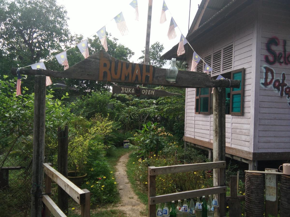 Penarik Baru Homestay كامبونج بيناريك المظهر الخارجي الصورة