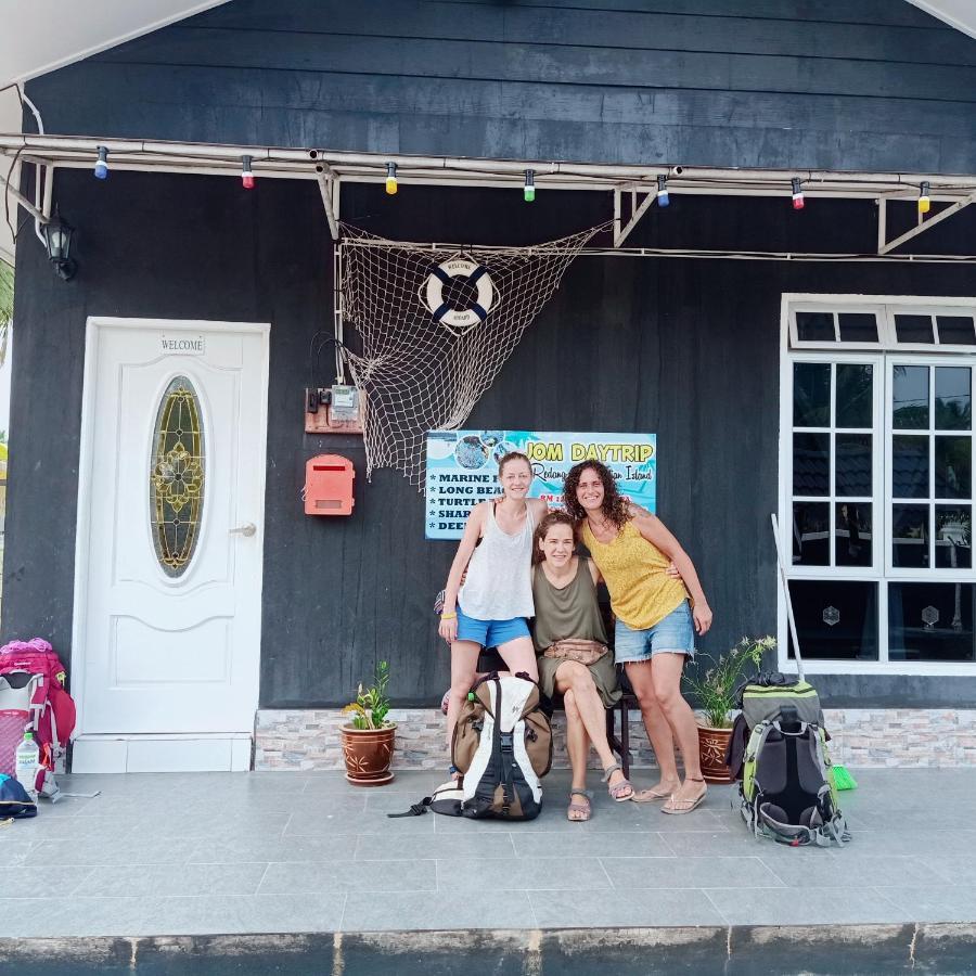 Penarik Baru Homestay كامبونج بيناريك المظهر الخارجي الصورة